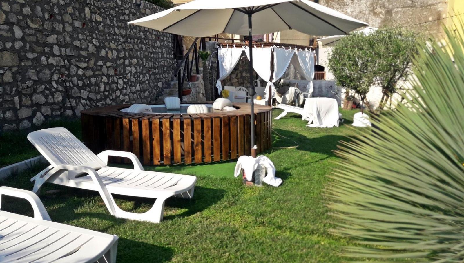 B&B Al Castello Di Lettere المظهر الخارجي الصورة